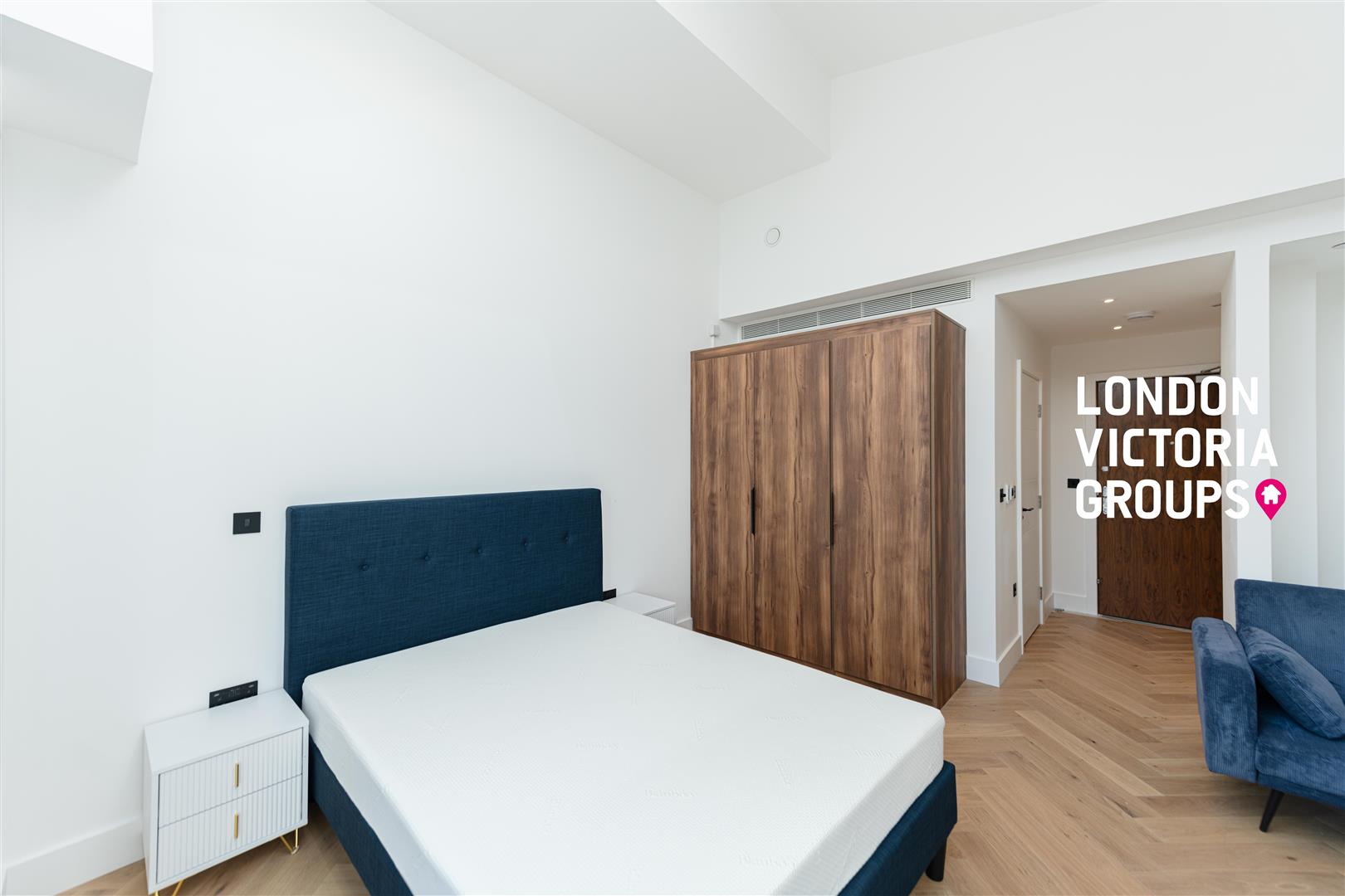 Huntingdon Apartments, 1 Graphite Square, LONDON